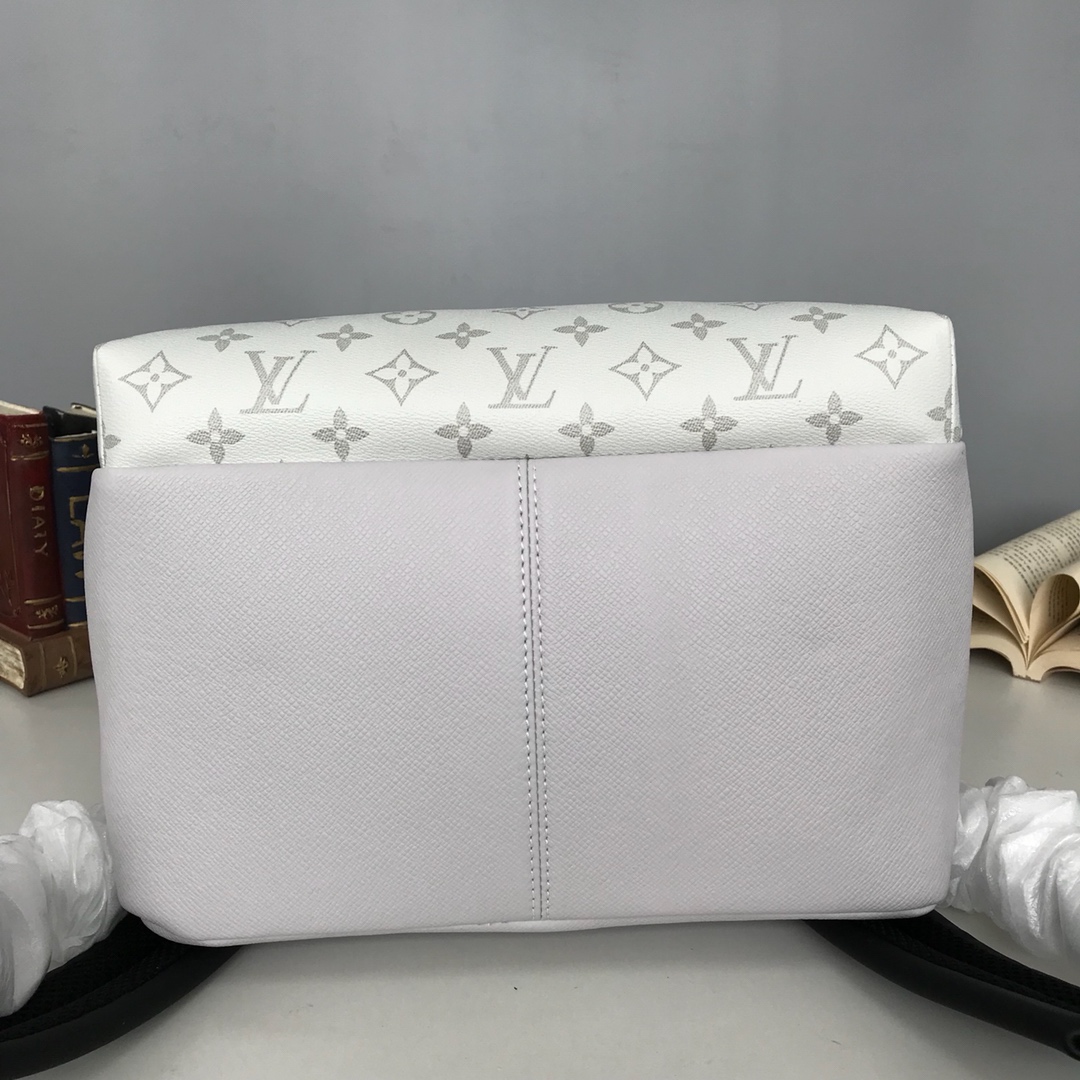 l0vis Vvtt0n discovery backpack pm white m30232 37 cm