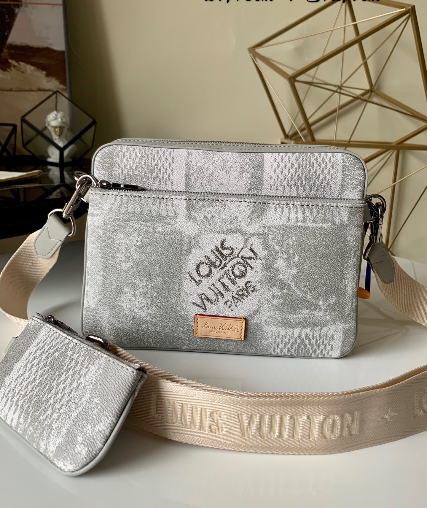 l0vis Vvtt0n trio messenger bag damier other stone grey n50068 26 × 5 × 18 cm