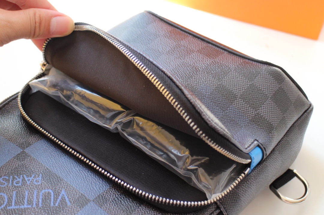 l0vis Vvtt0n avenue sling bag damier graphite giant canvas n40403 20.0 x 31.0 x 10.0cm