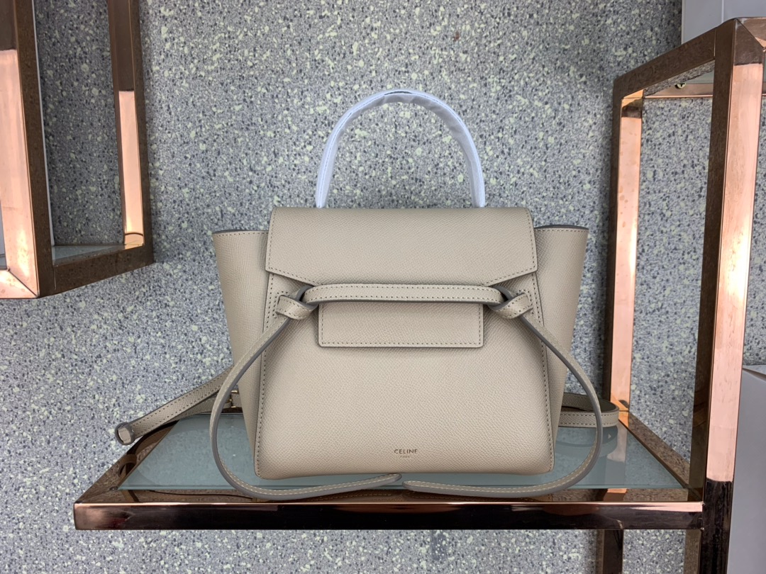 Ce1i*e nano belt bag in grained calfskin light taupe 189003 20 x 20 x 10 cm