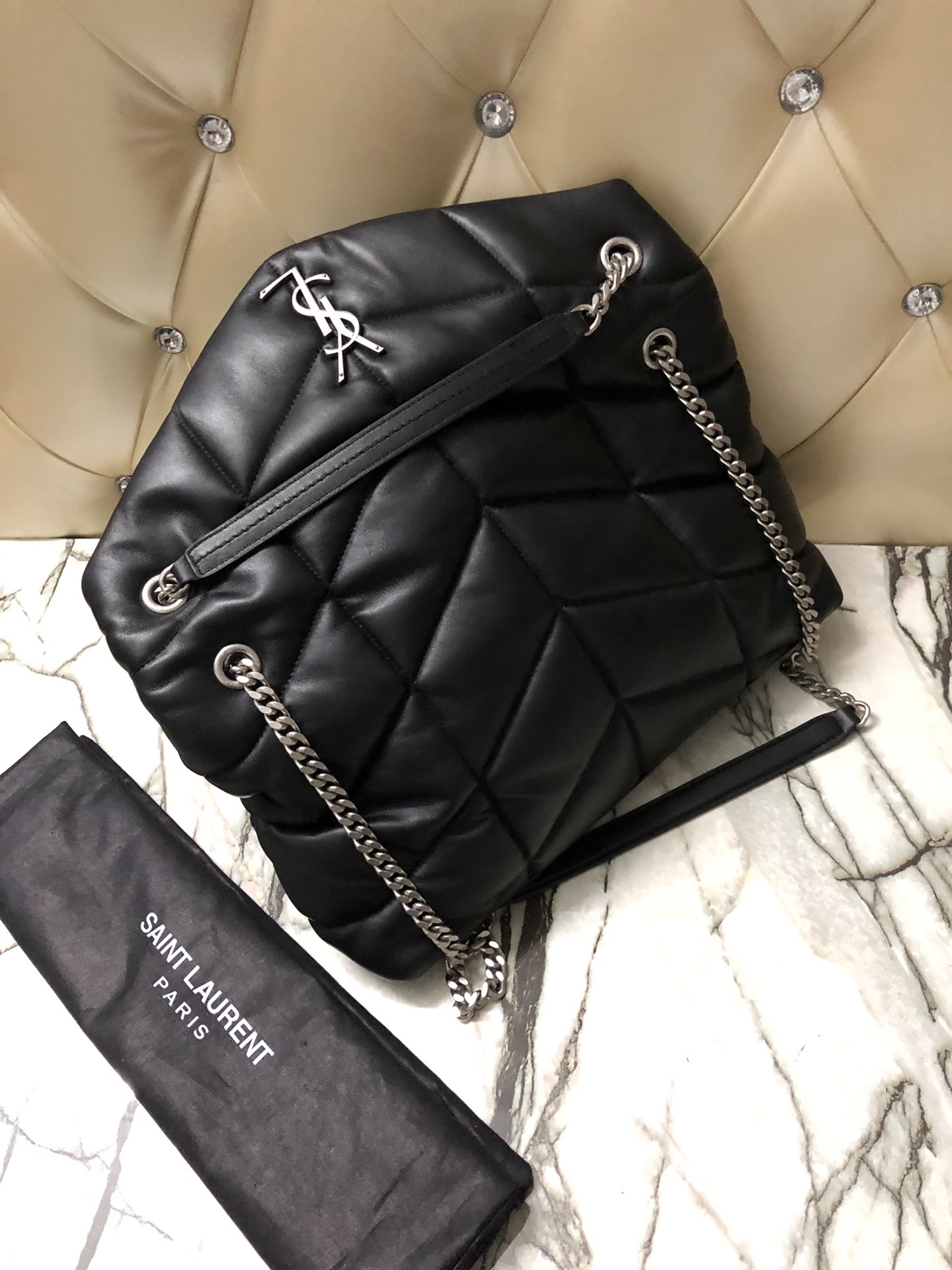 Y51 puffer medium bag in quilted lambskin black and white chain 5774751 35 x 23 x 13.5 cm