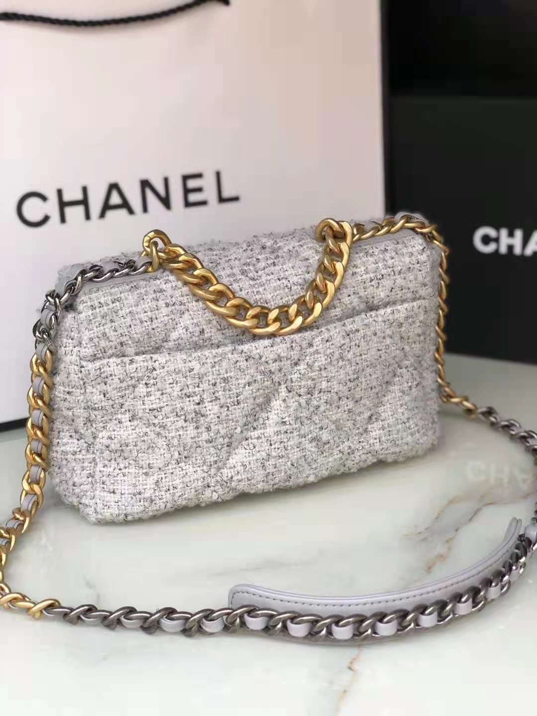 Ch**el 19 handbag gray & ecru as1160 16 × 26 × 9 cm