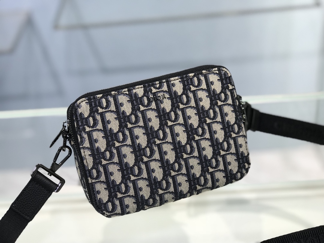 D10r pouch with shoulder strap beige and black D10r oblique jacquard 2obbc119yse 17 x 12.5 cm