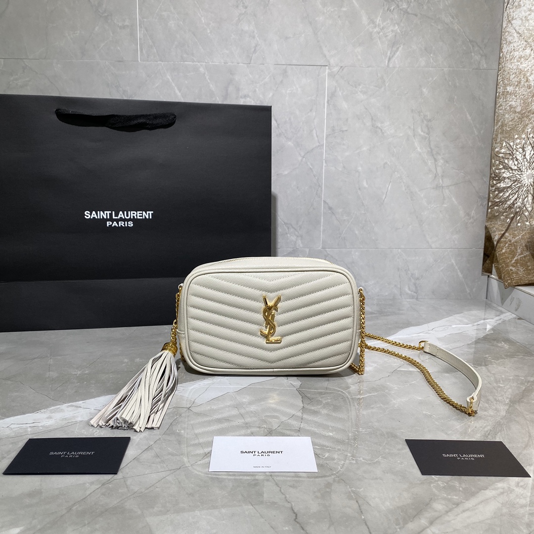 Y51 lou mini bag in quilted grain de poudre embossed leather white 6125791 18 × 10 × 5 cm