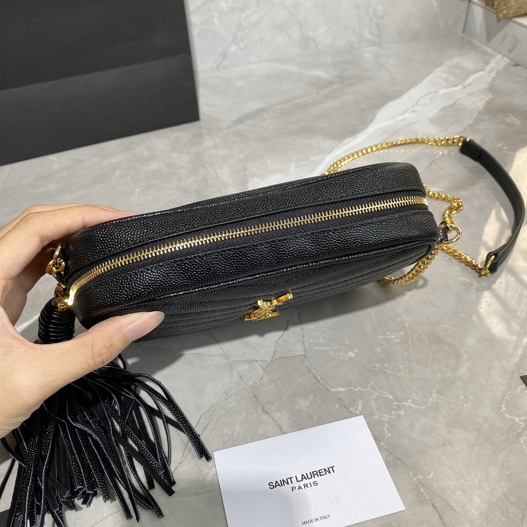 y51 lou mini bag in quilted grain de poudre embossed leather black and G01den 6125791 18 × 10 × 5 cm
