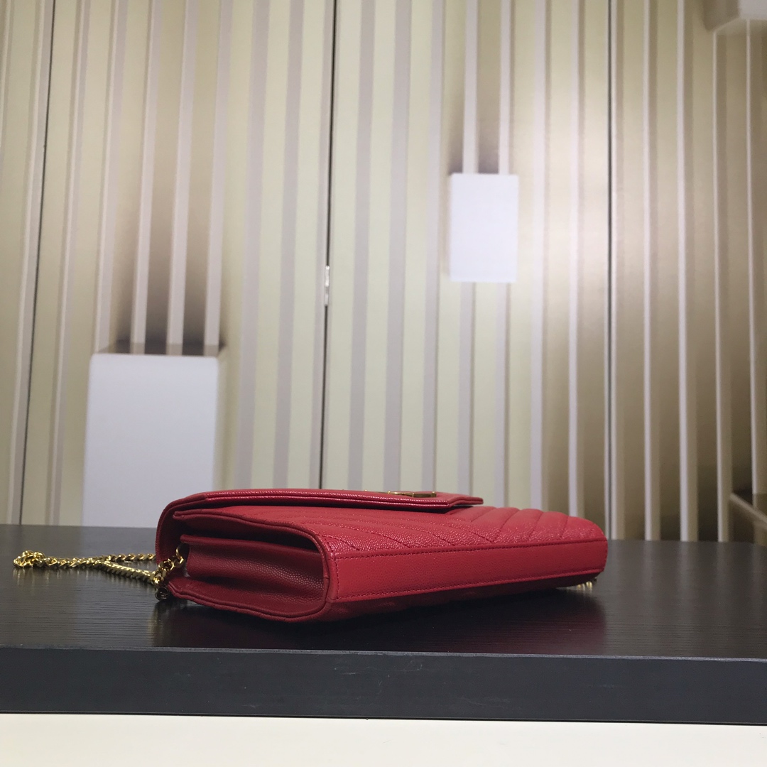 Y51 monogram chain wallet in quilted grain de poudre embossed leather rouge opyum 377828 22.5 x 14 x 4 cm