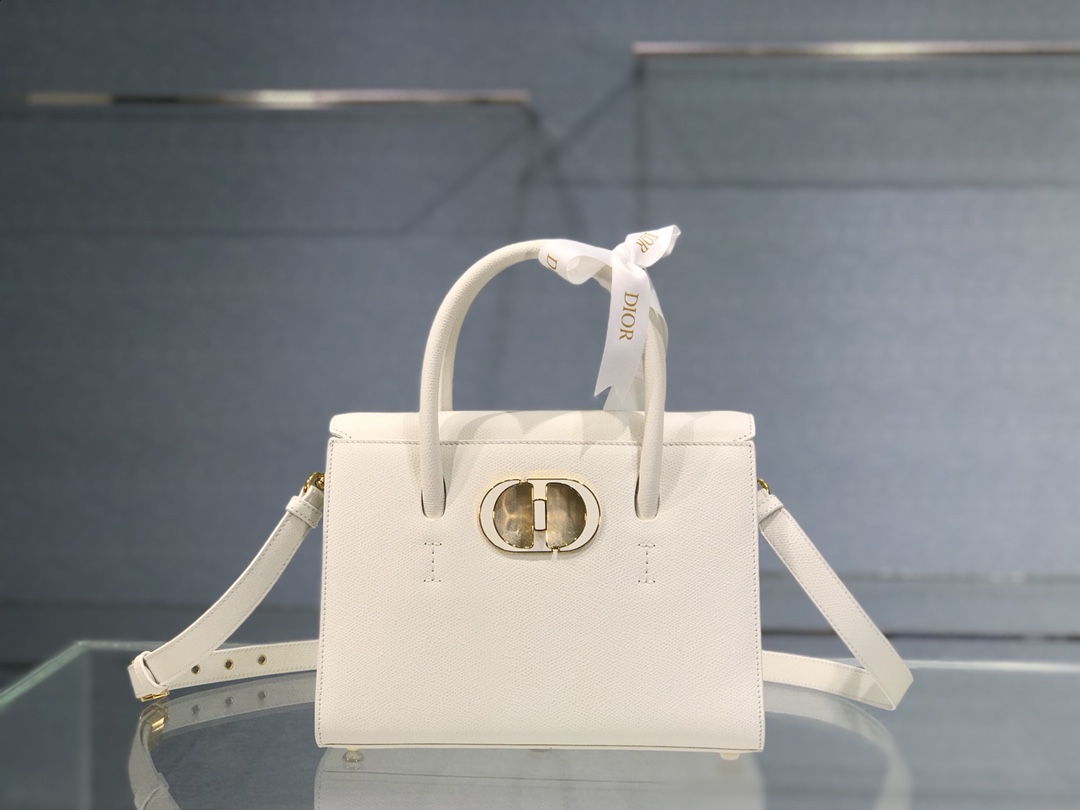D10r medium st honorÉ tote white grained calfskin m9321 25 x 19 x 12 cm