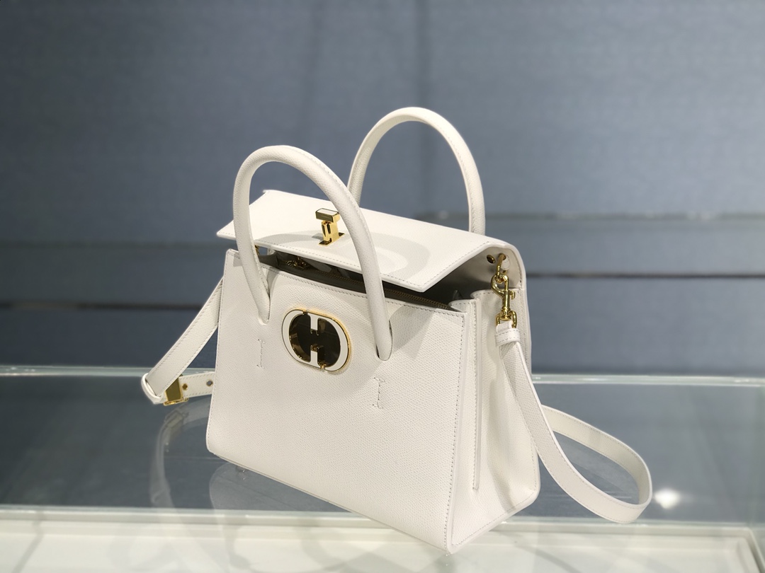 D10r medium st honorÉ tote white grained calfskin m9321 25 x 19 x 12 cm