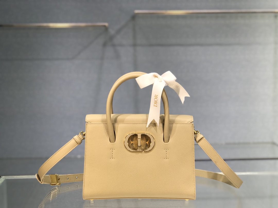D10r medium st honorÉ tote beige grained calfskin m9321 25 x 19 x 12 cm