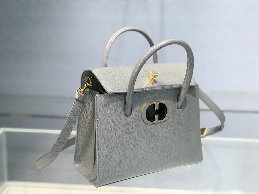 D10r medium st honorÉ tote grey grained calfskin m9321 25 x 19 x 12 cm
