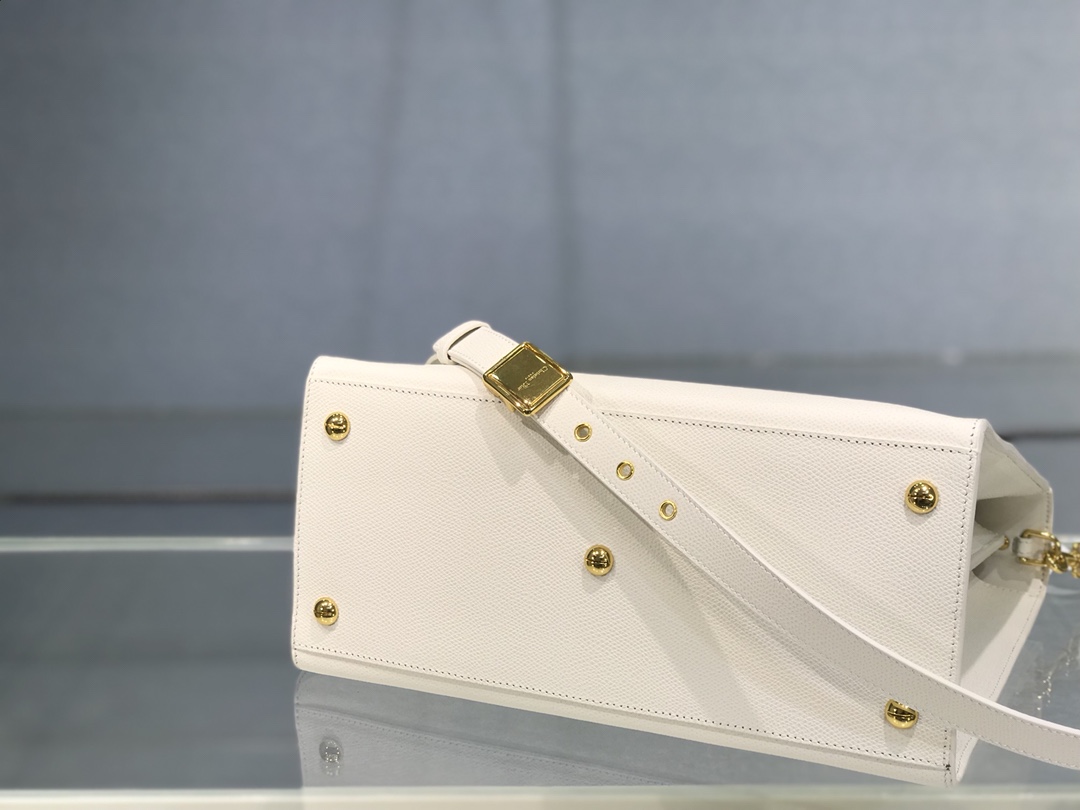 D10r large st honorÉ tote white grained calfskin m9306 30 cm