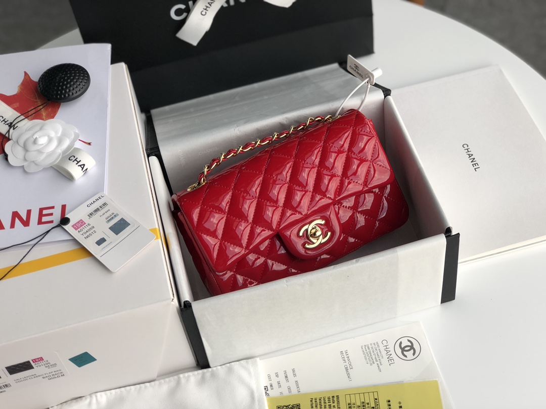 ch**el cf mini patent calfskin & G01den metal red bag 20cm