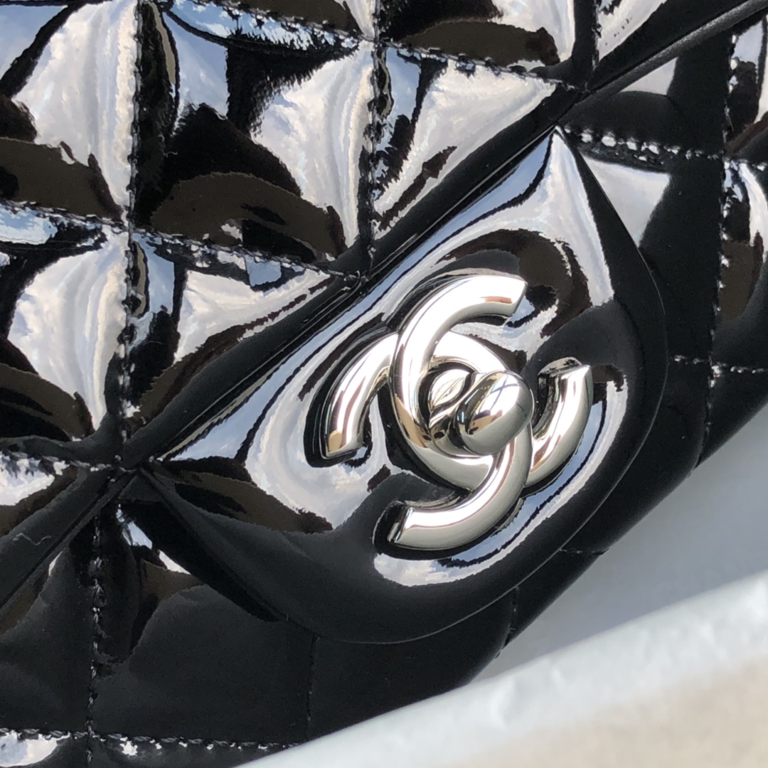 Ch**el cf mini patent calfskin & silver metal black bag 20cm