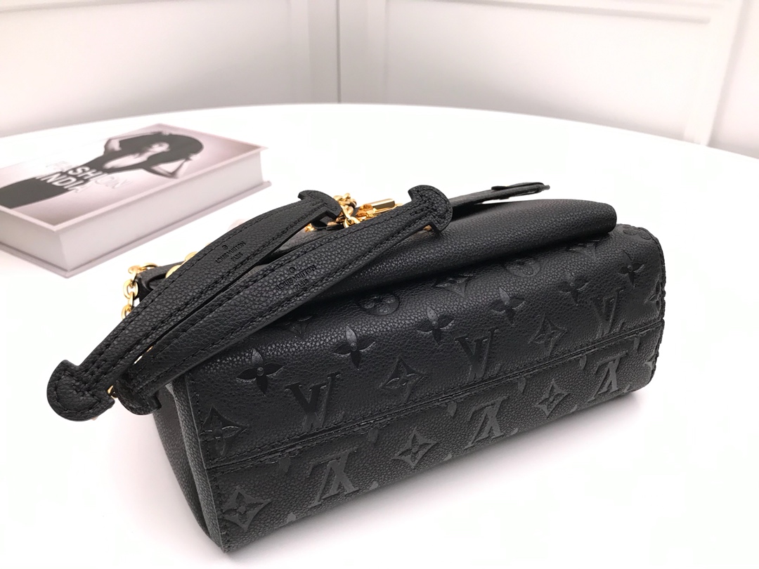 l0vis Vvtt0n vavin pm monogram empreinte leather black m44151 26 x 20 x 8 cm