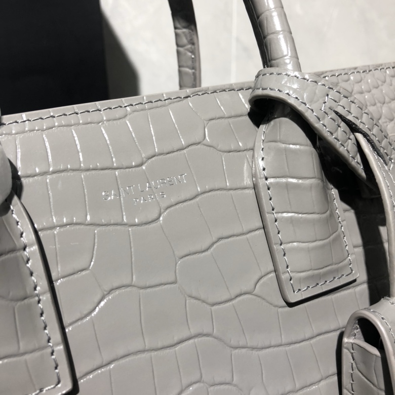 Y51 classic sac de jour baby in crocodile embossed matte leather grey 421863 26 x 20.5 x 12.5 cm
