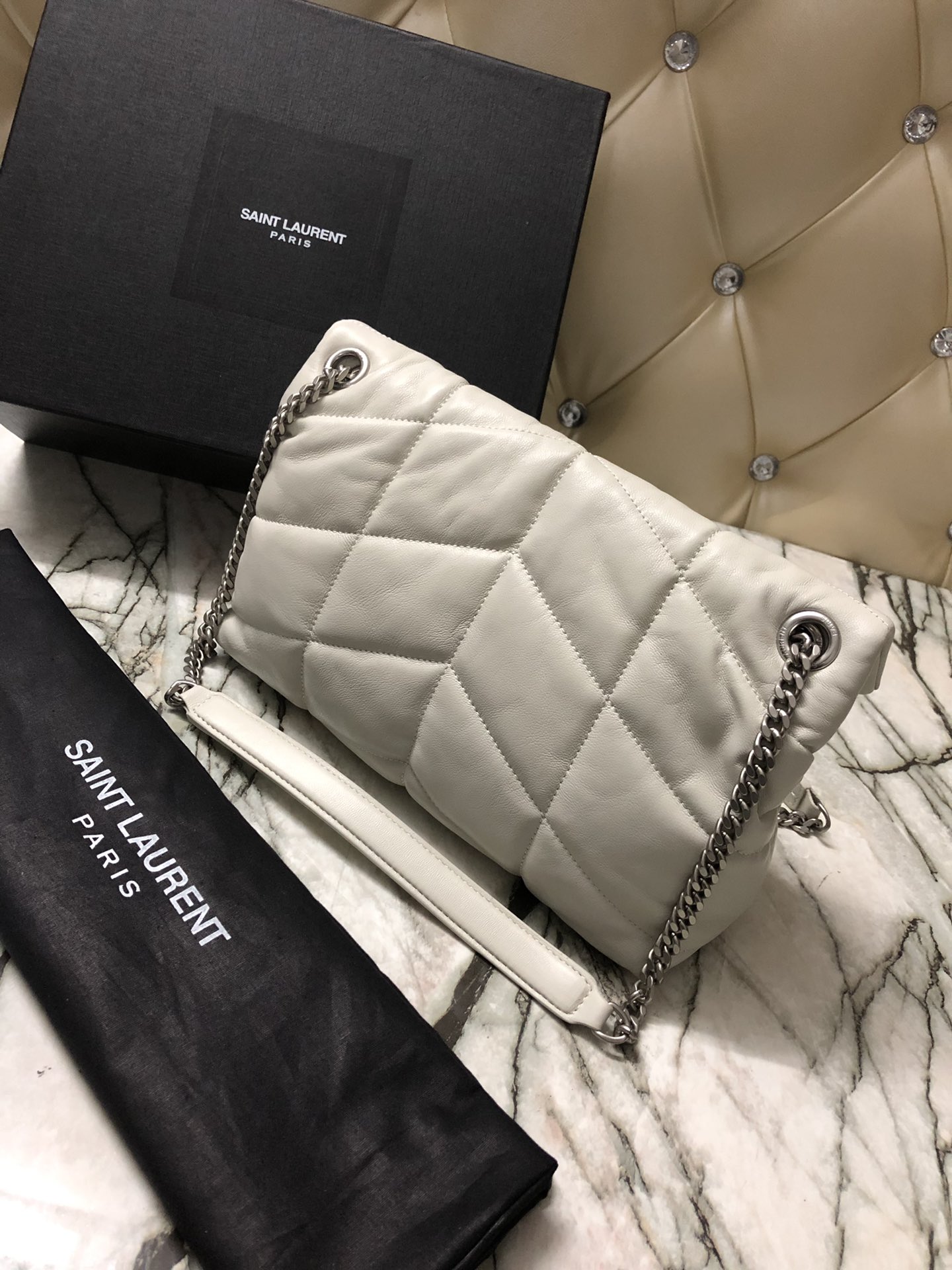 Y51 puffer small bag in quilted lambskin white 5774761 29 x 17 x 11 cm