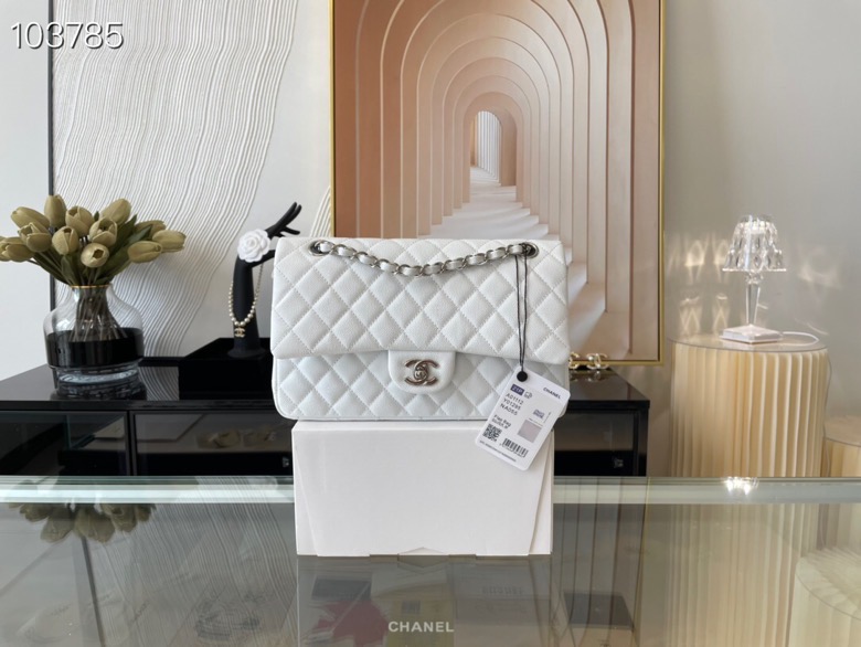 Ch**el classic handbag grained calfskin & silver-tone metal white a01112 15.5 × 25.5 × 6.5 cm