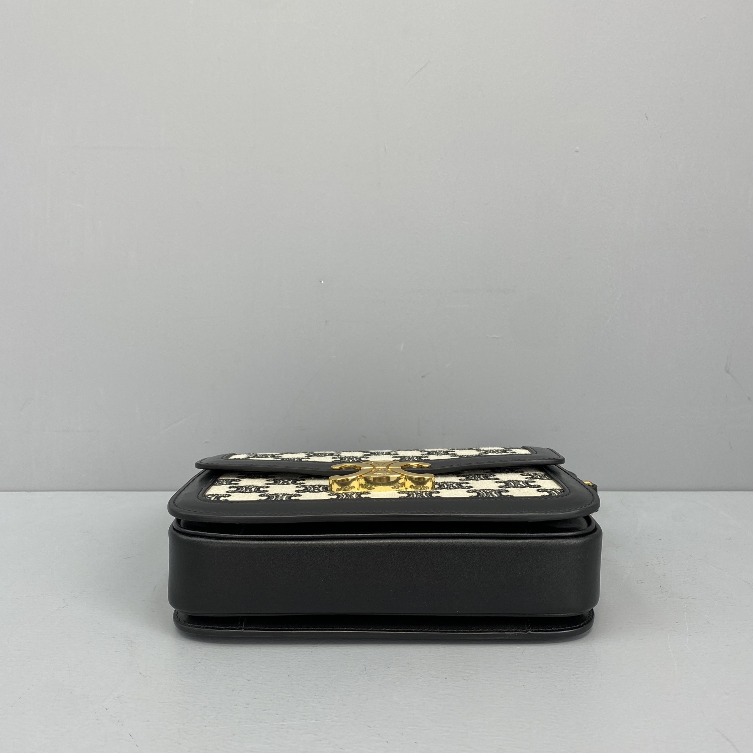 Ce1i*e medium triomphe bag in textile with triomphe embroidery and calfskin black 191242 22 x 16 x 7 cm