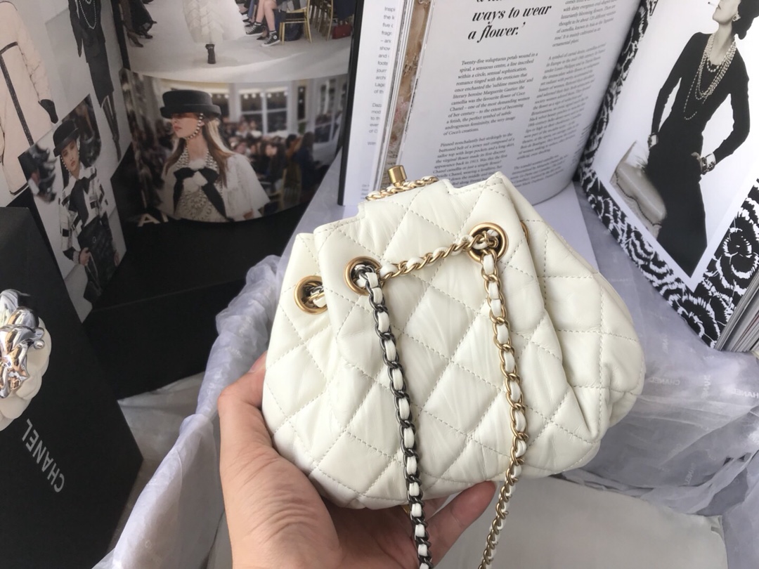 Ch**el mini drawstring bag in white as1802 20 x 17 x 10 cm