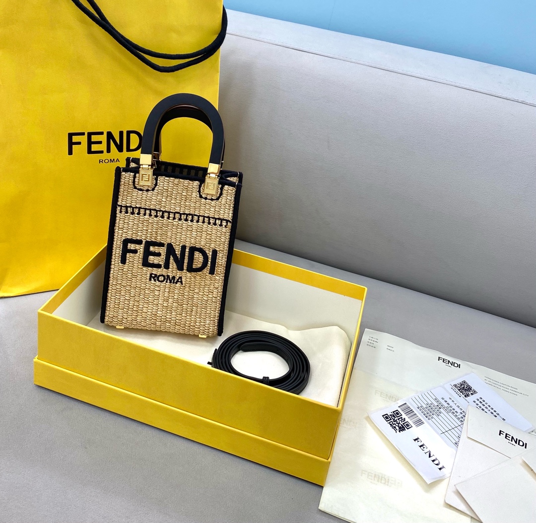 F**di mini sunshine shopper braided straw 8bs051afqpf 13 x 18 x 6.5 cm