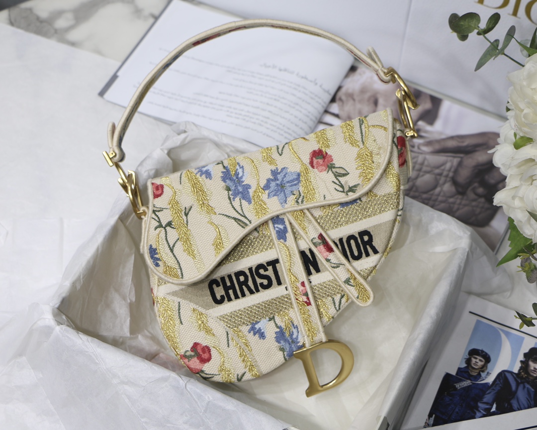 D10r saddle oblique limited edition embroidery hibiscus m9001 25.5 x 20 x 6.5 cm
