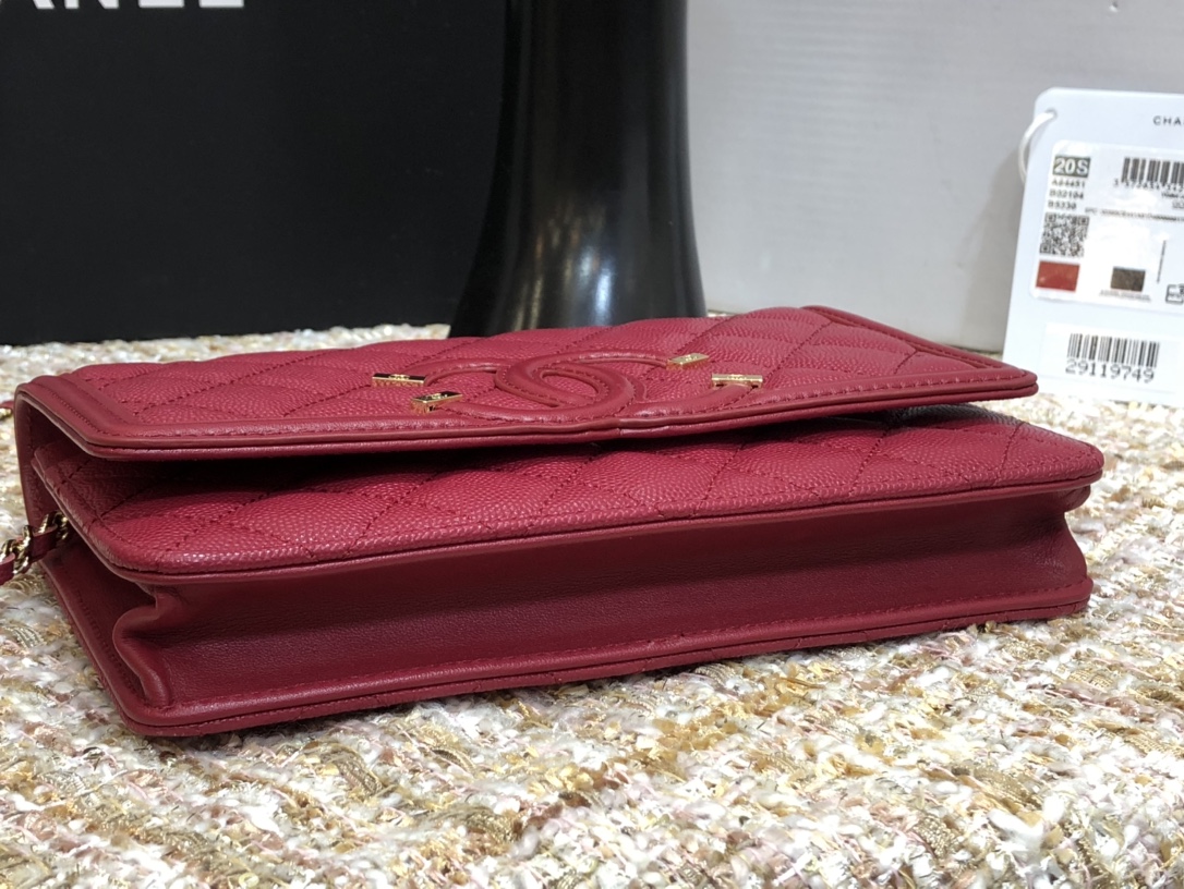 Ch**el cc filigree woc grain leather burgundy a84451 19.5 × 3.5 × 12 cm