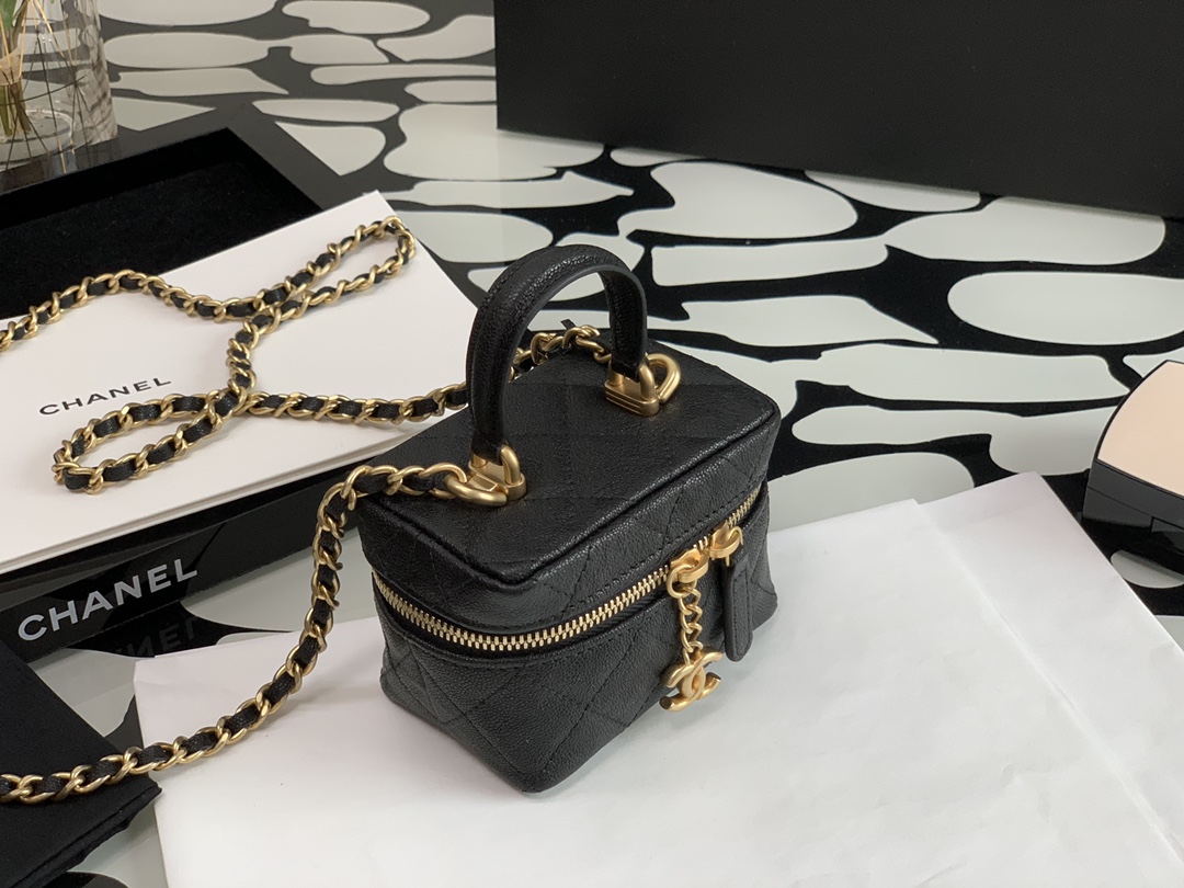 Ch**el small vanity with chain black ap2194 12 × 11.5 × 7 cm
