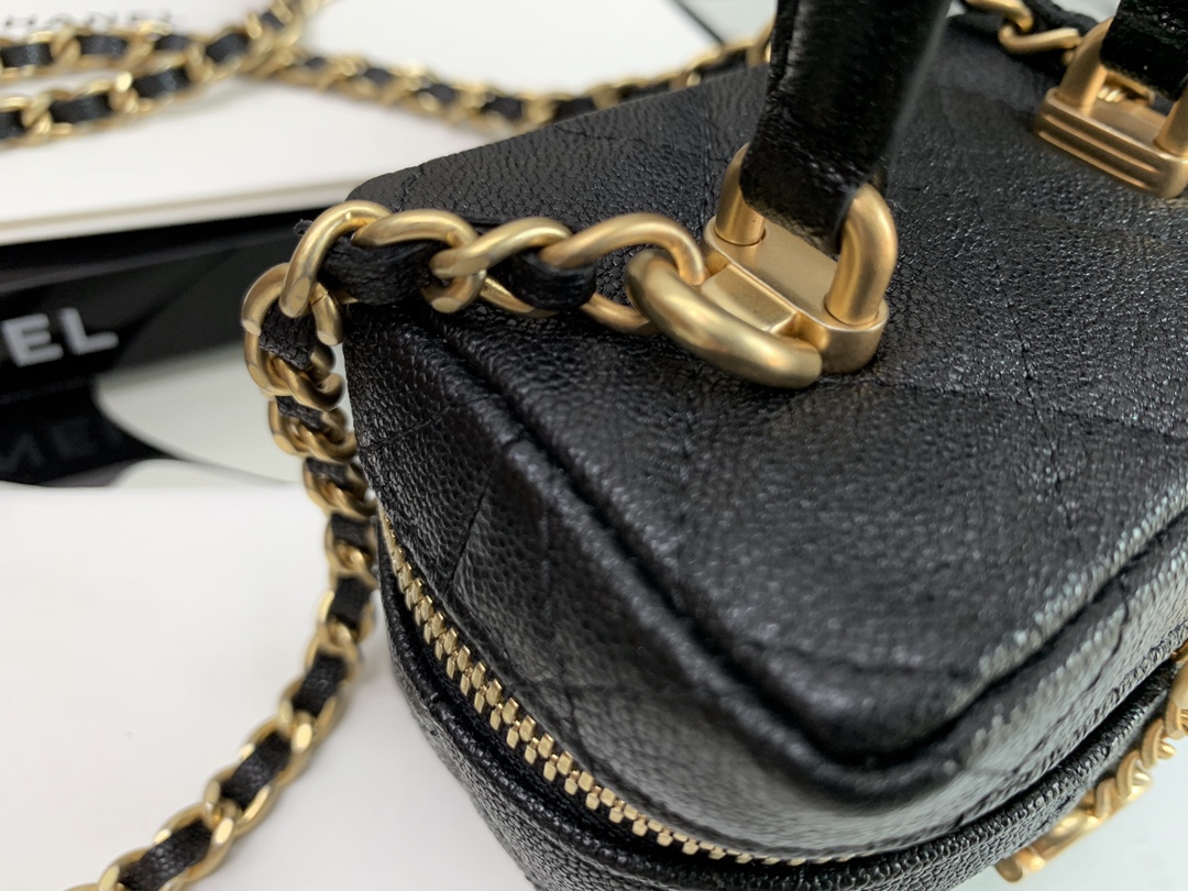 Ch**el small vanity with chain black ap2194 12 × 11.5 × 7 cm