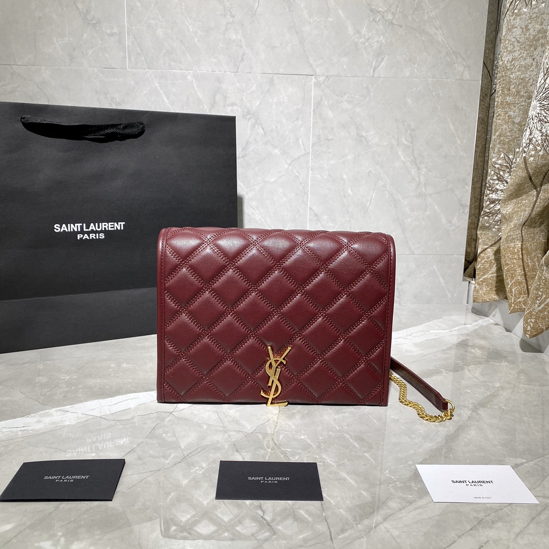 Y51 becky mini chain bag in carrÉ-quilted lambskin burgundy 6507691 25 x 17 x 7 cm