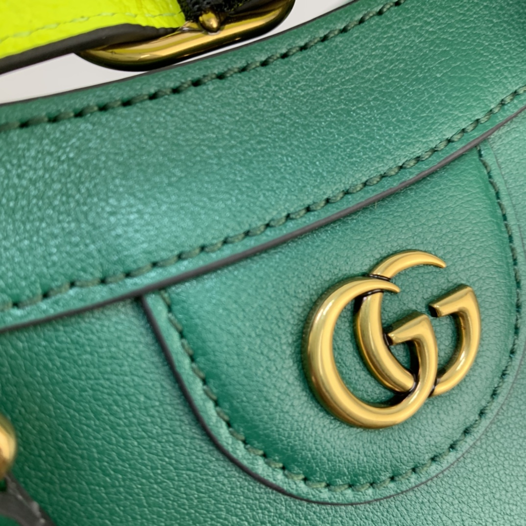 Gvc*1 small diana tote bag emerald leather 660195 27 x 24 x 11 cm