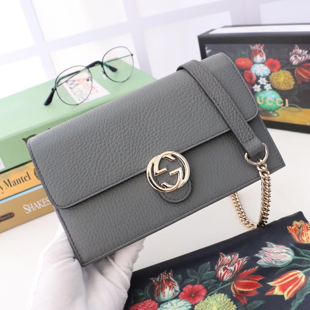 Gvc*1 interlocking wallet on chain grey leather 510314 19.5 x 12 x 3.5 cm