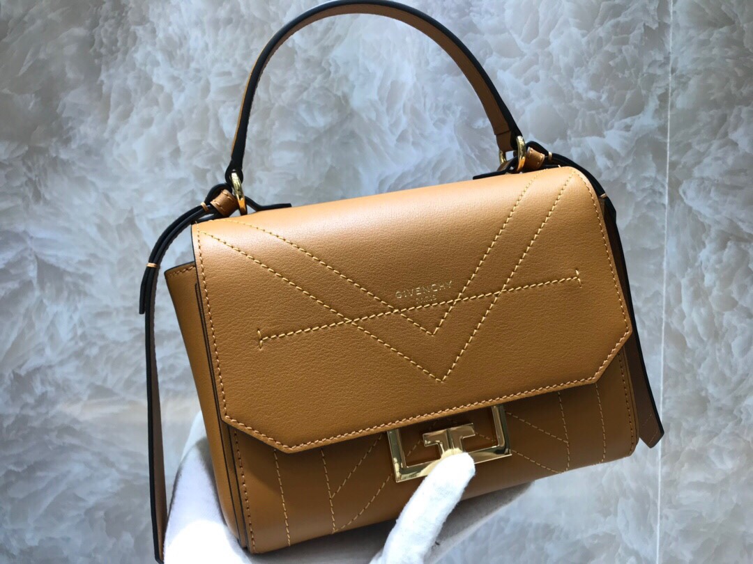 G1uenchy small eden bag brown 19 × 14 × 5.5 cm