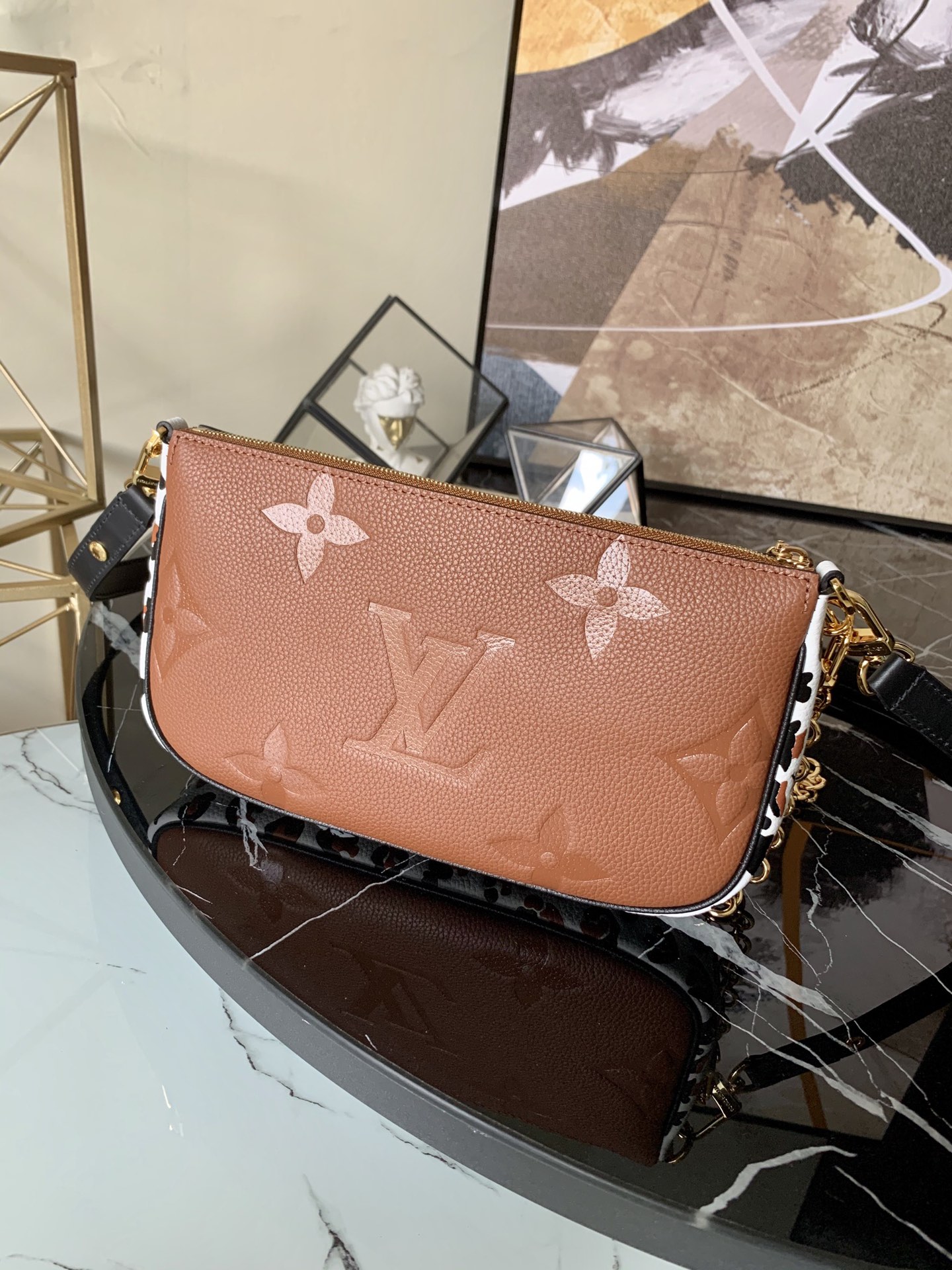 l0vis Vvtt0n multi pochette accessoires monogram empreinte leather caramel m45839 23.5 × 13 × 4.5 cm