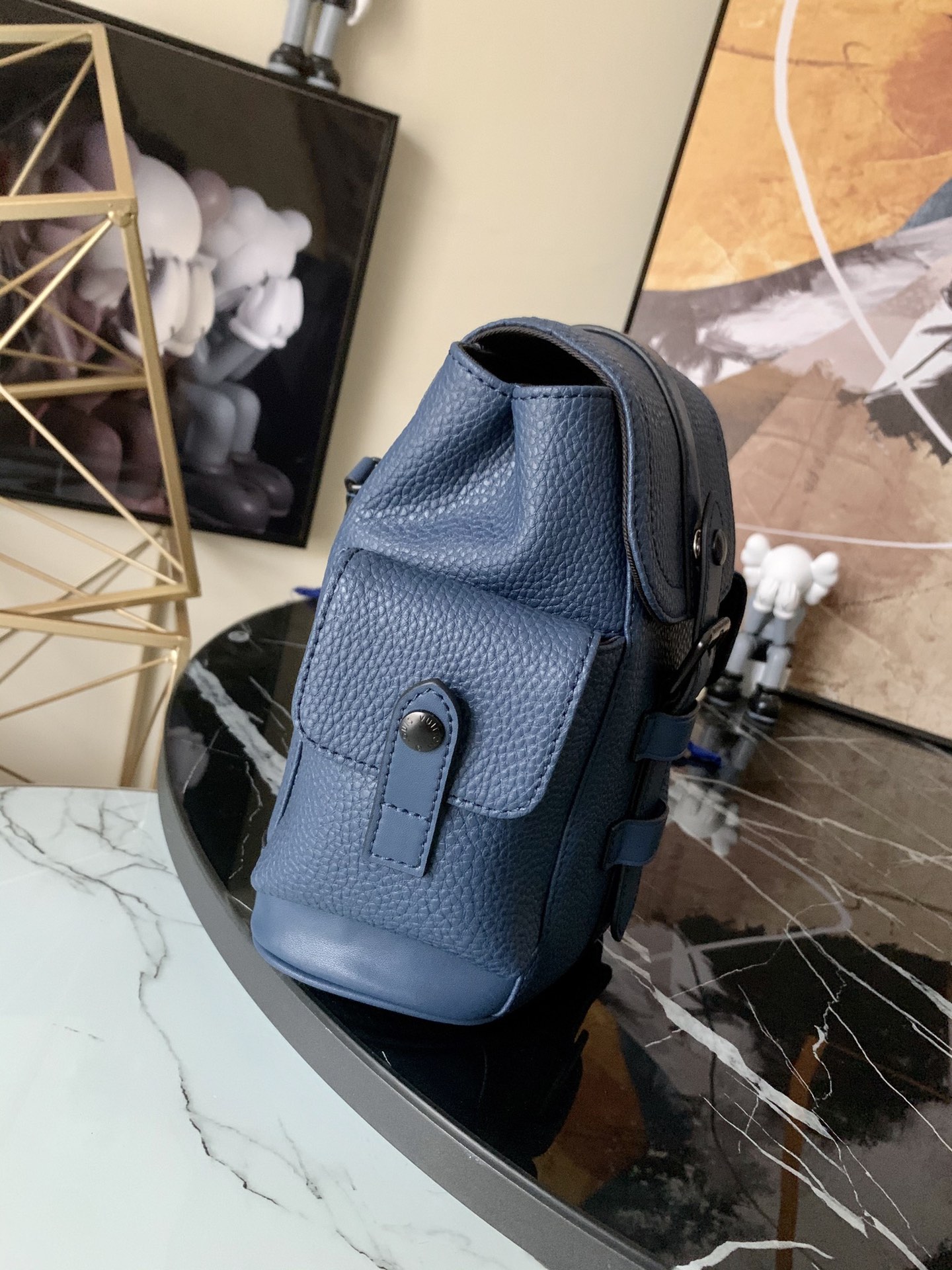 l0vis Vvtt0n christopher xs taurillon leather navy m58494 14 x 19.5 x 5 cm