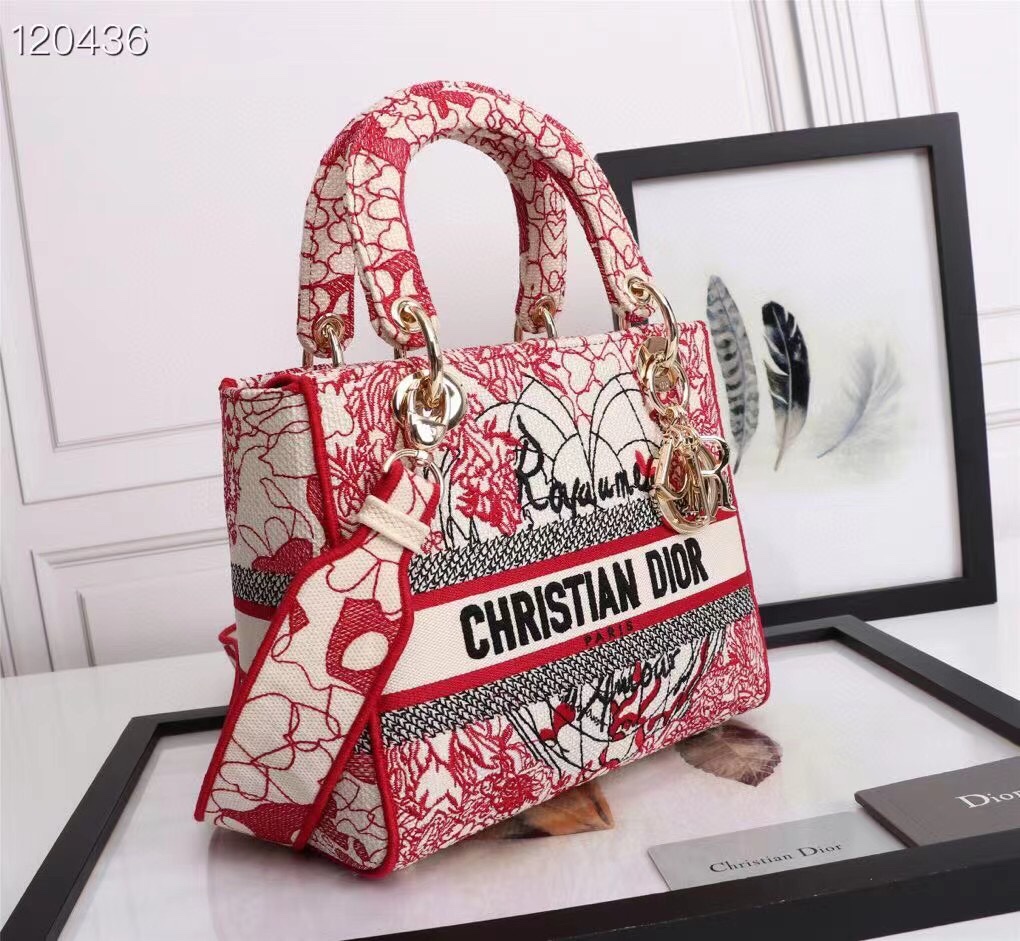 D10r medium lady D10ramour d-lite bag cannage embroidery red m0565 24 x 20 x 13 cm
