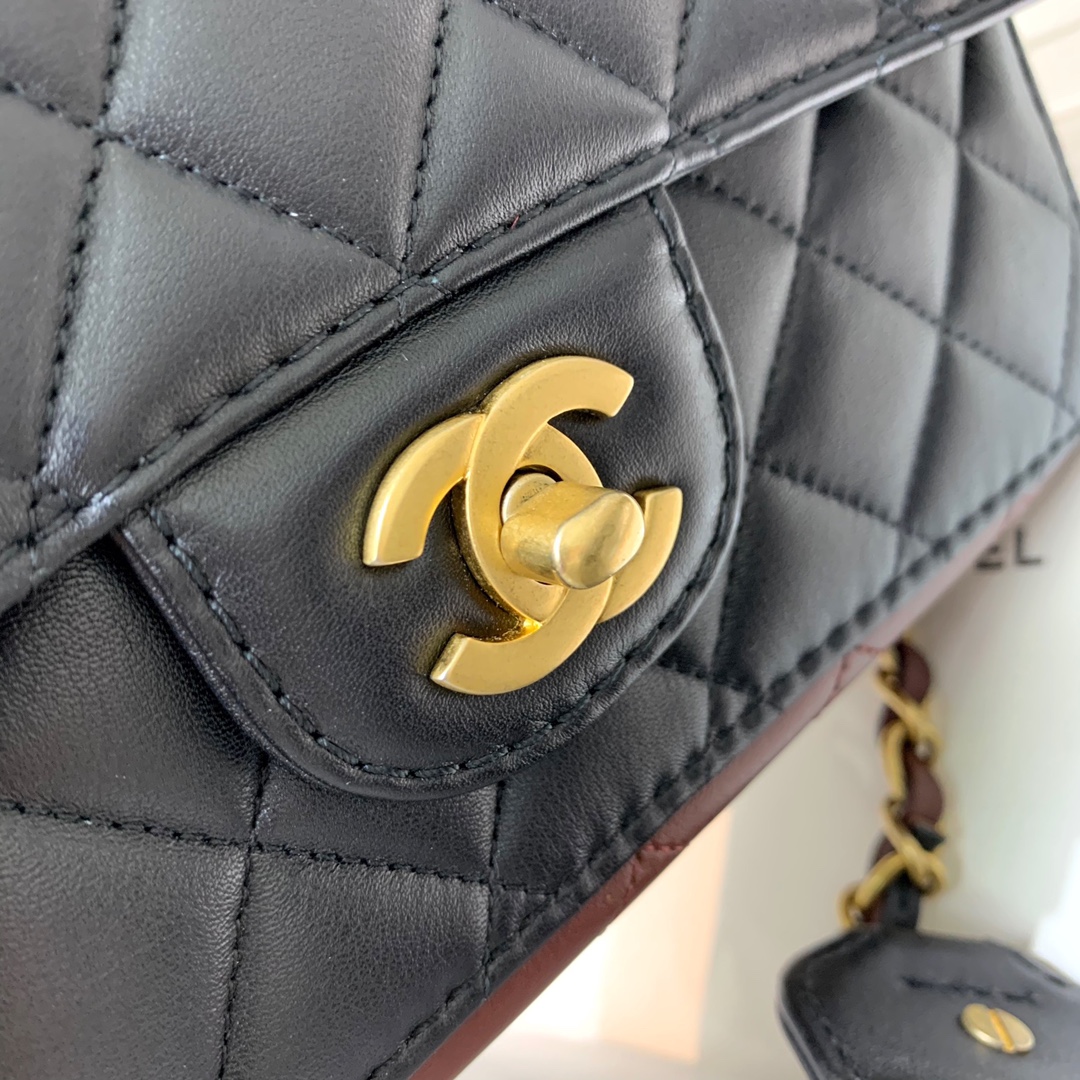 Ch**el mini strap into strap bag black and burgundy as2228 21.5 6.5 13cm