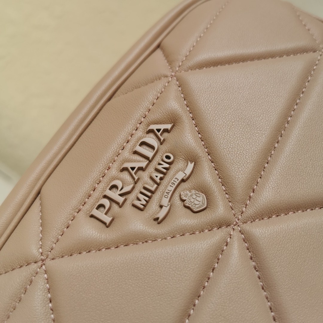 Pra*a spectrum shoulder bag quilted nappa leather light beige 1bh141 13.5 x 21 x 8 cm