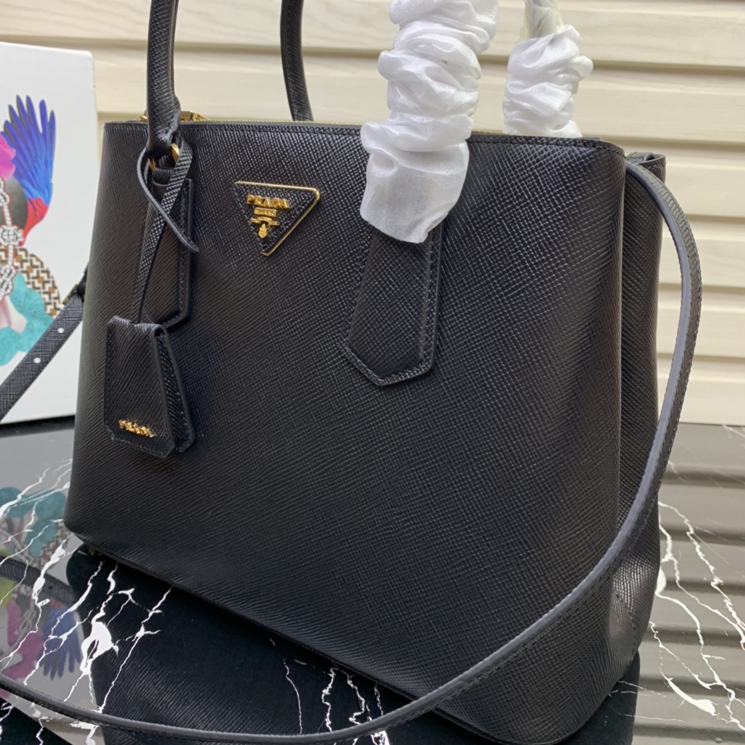 Pra*a medium galleria saffiano leather bag black 1ba232 31 × 22.5 × 13.5 cm