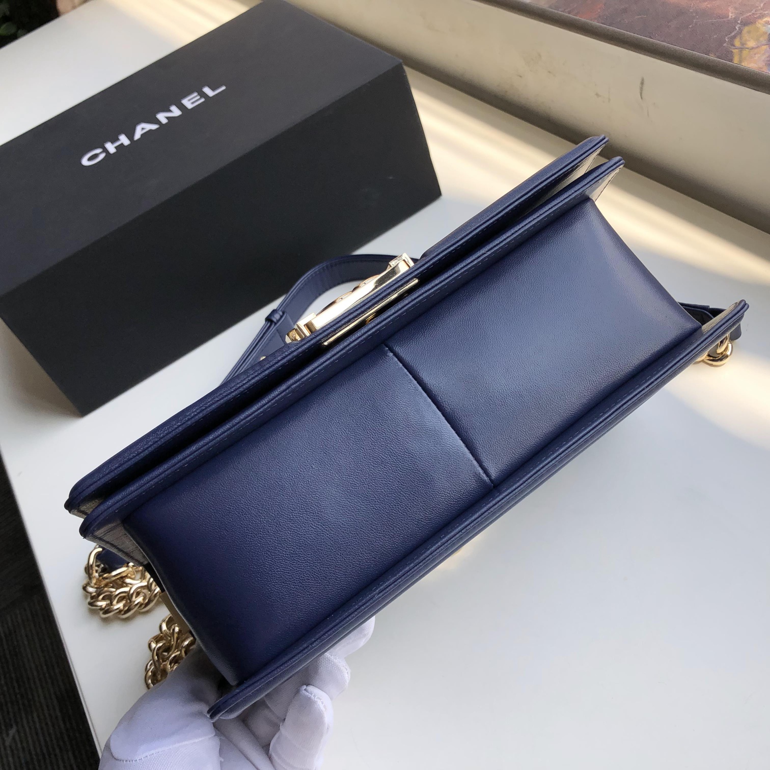 Ch**el medium old classic boy bag lambskin navy blue a67086 25 cm