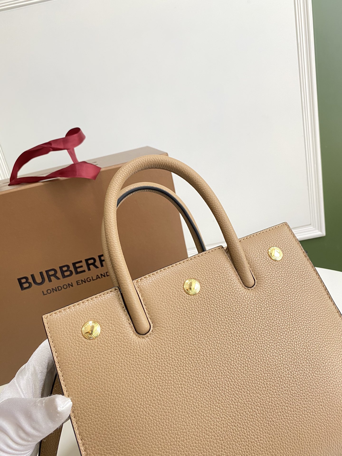 Bv*b*rry mini leather two-handle title bag light beige 80254721 26 x 13.5 x 20 cm