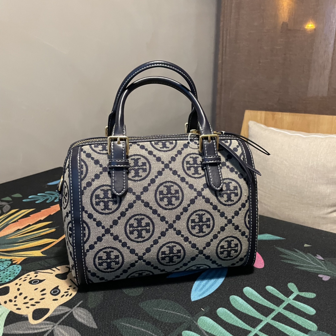 TORYBURCH MEDIUM MONOGRAM JACQUARD BARREL Navy 83970 25 x 16 x 18.5 cm