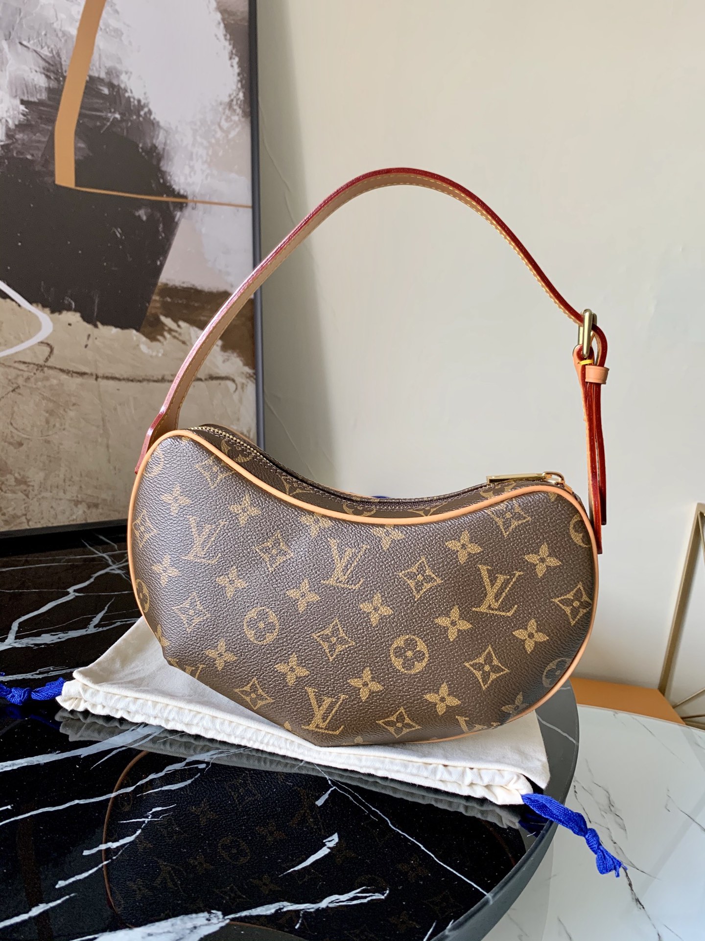l0vis Vvtt0n croissant shoulder monogram hand bag m51511 27 x 13 x 7 cm