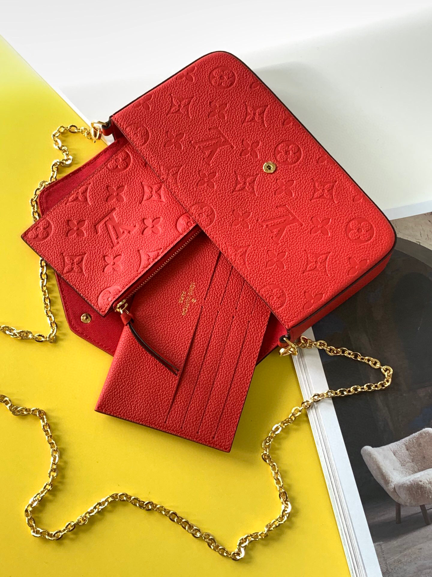 l0vis Vvtt0n fÉlicie pochette monogram empreinte leather red m63700 21 x 12 x 3 cm
