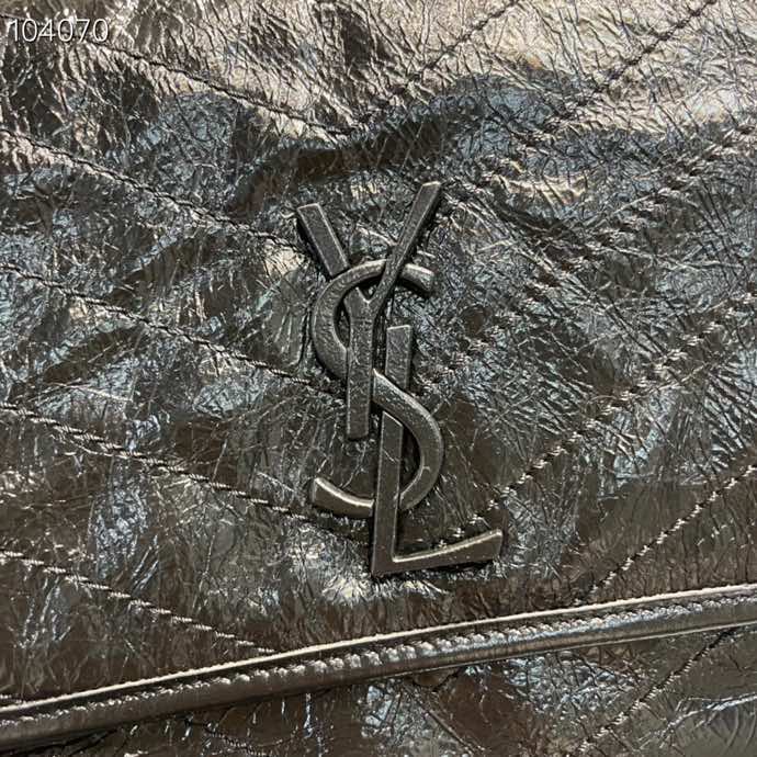 Y51 large crinkled vintage leather black 4988830 32 x 23 x 9 cm