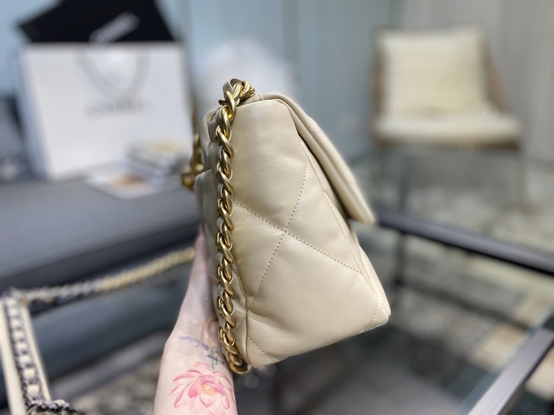 Ch**el large 19 handbag lambskin beige as1161 30cm