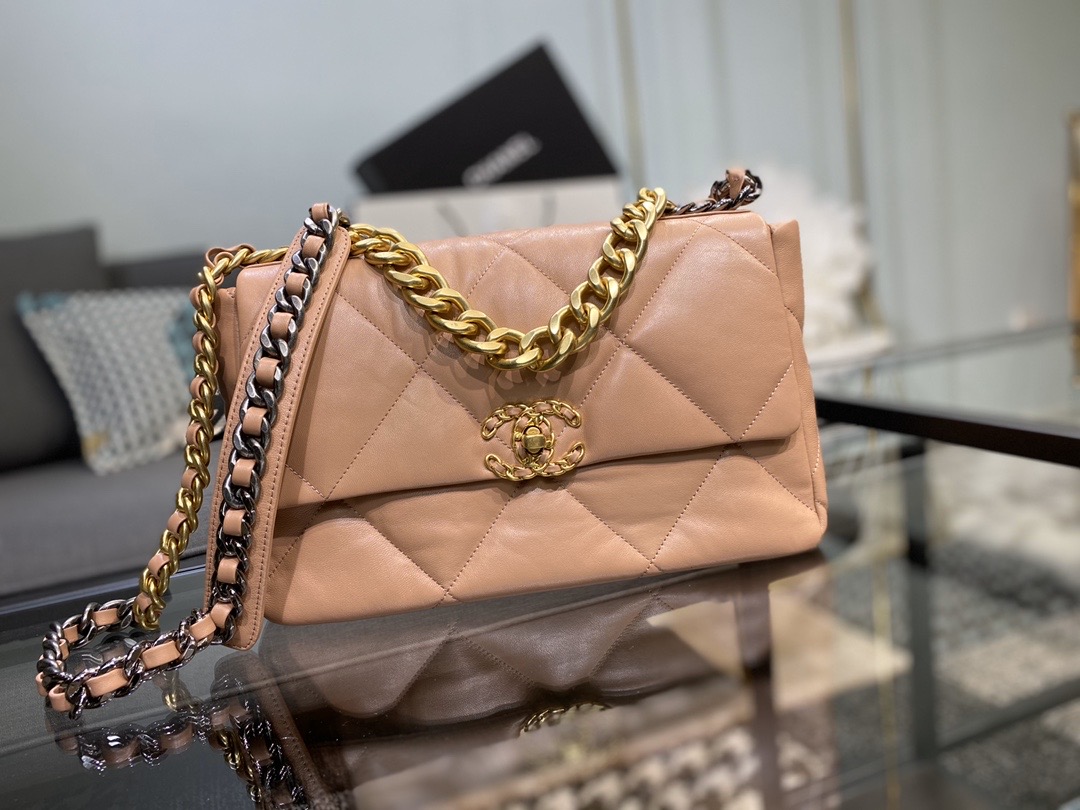 Ch**el large 19 handbag lambskin peach as1161 30cm