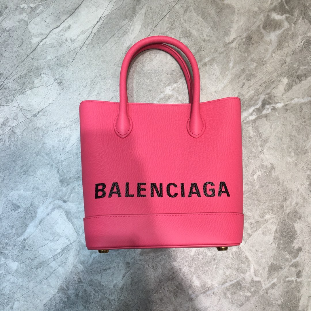 Ba1en*iaga women