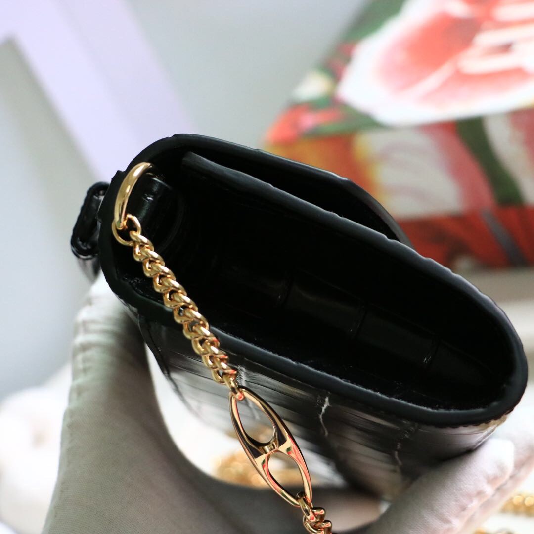 Gvc*1 mini shoulder bag crocodile leather black 564718 18.5 x 11 x 3.5 cm