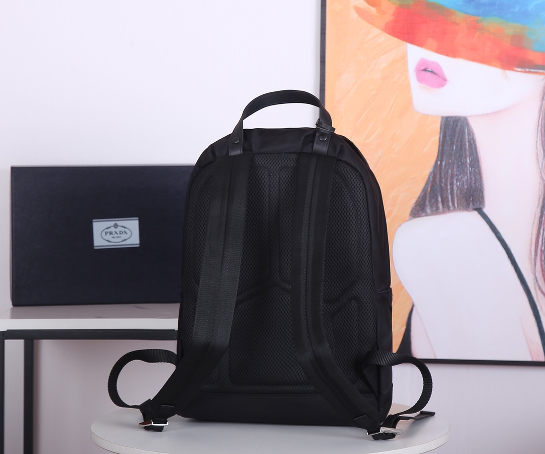 Pra*a nylon backpack black 2vz071 29 x 39 x 16 cm