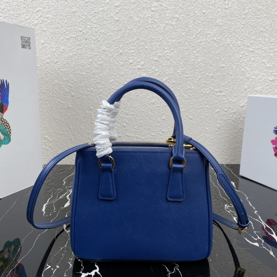Pra*a micro galleria saffiano leather bag dark blue 1ba906 20 x 15 x 9.5 cm